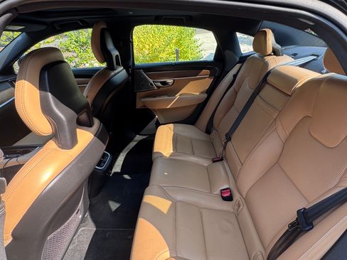 Used 2017 Volvo S90 T6 Inscription w/ Vision Package AWD/4WD image 22