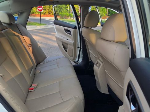 Used 2015 Nissan Altima 2.5 SL w/ Moonroof Package FWD image 17
