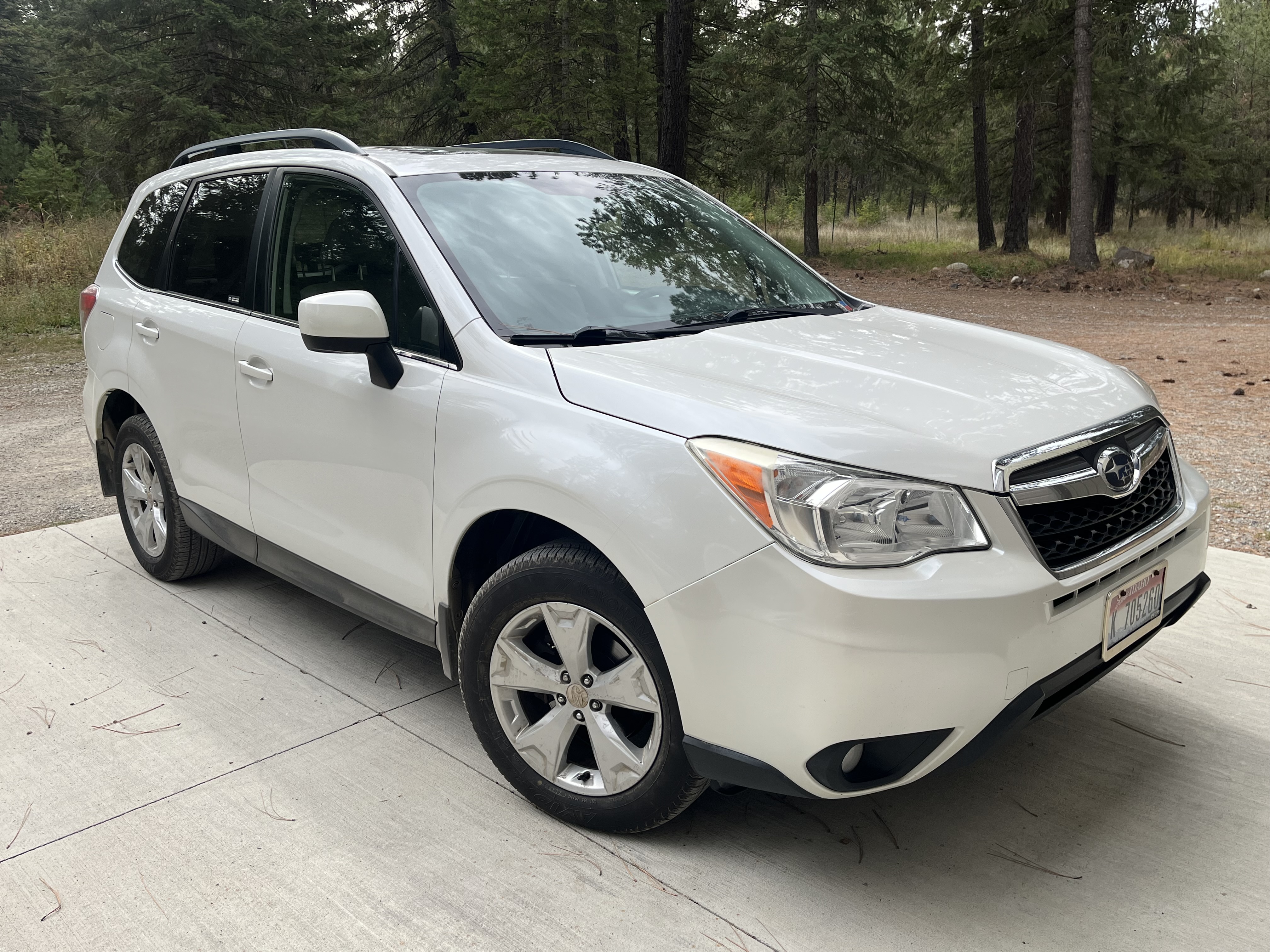 Used 2014 Subaru Forester 2.5i Limited AWD/4WD image 1