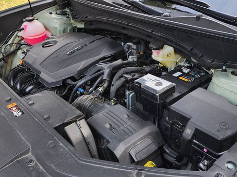 Used 2025 Hyundai Santa Cruz SEL image 9