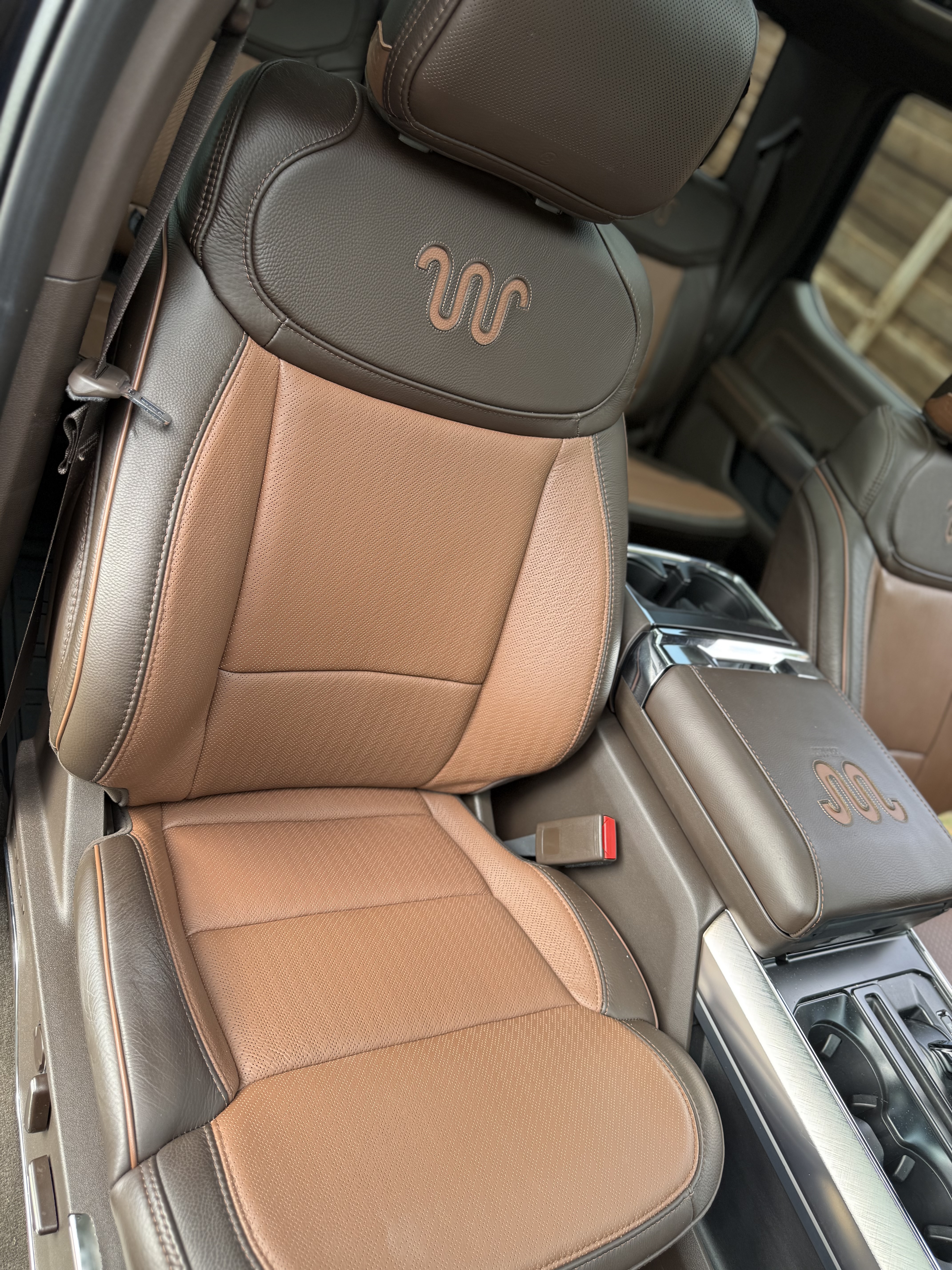 Used 2023 Ford F150 King Ranch w/ Equipment Group 601A High AWD/4WD image 8