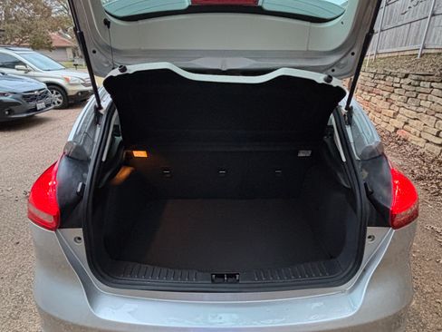 Used 2018 Ford Focus SE image 8