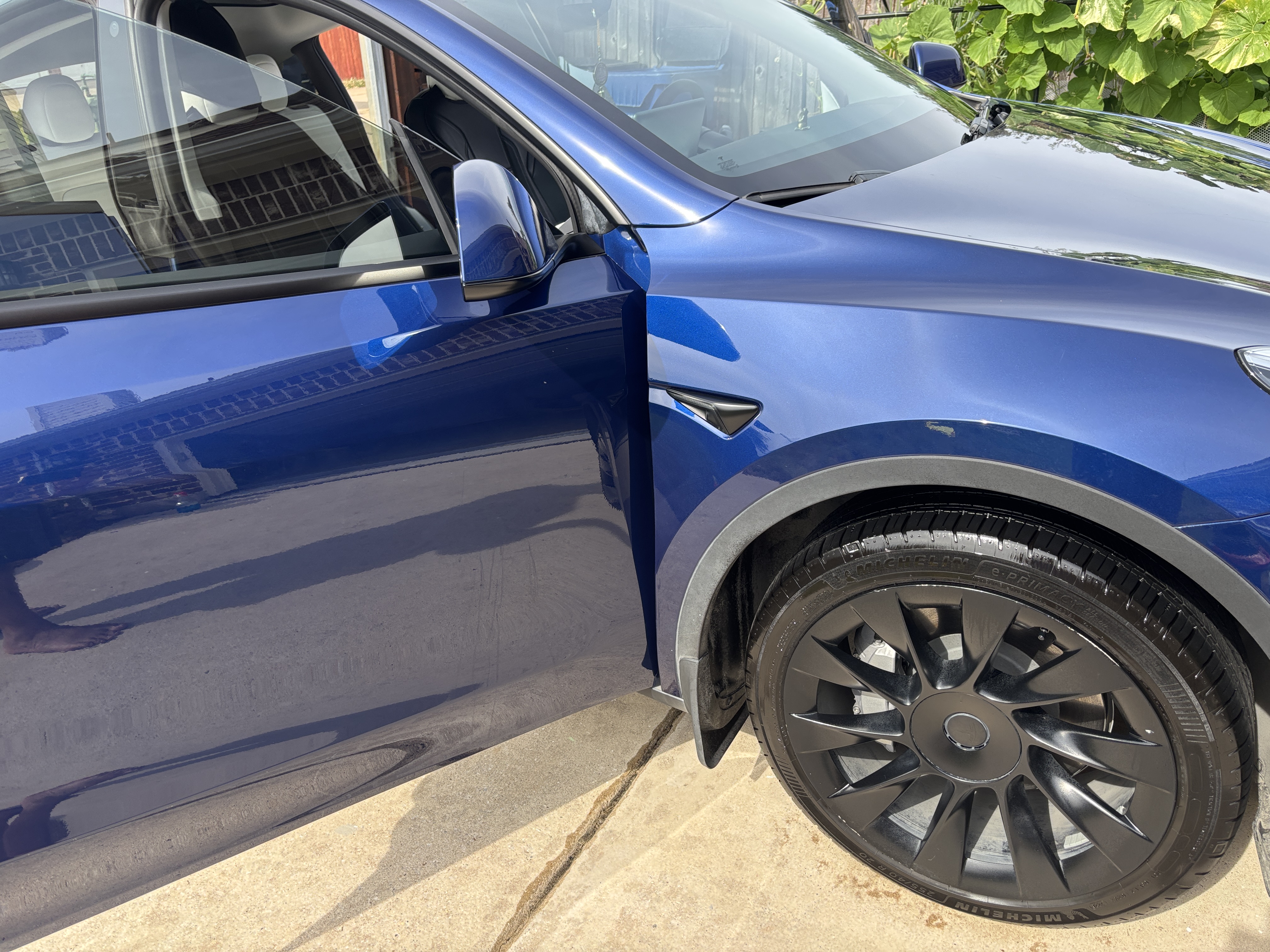 Used 2022 Tesla Model Y Long Range AWD/4WD image 6