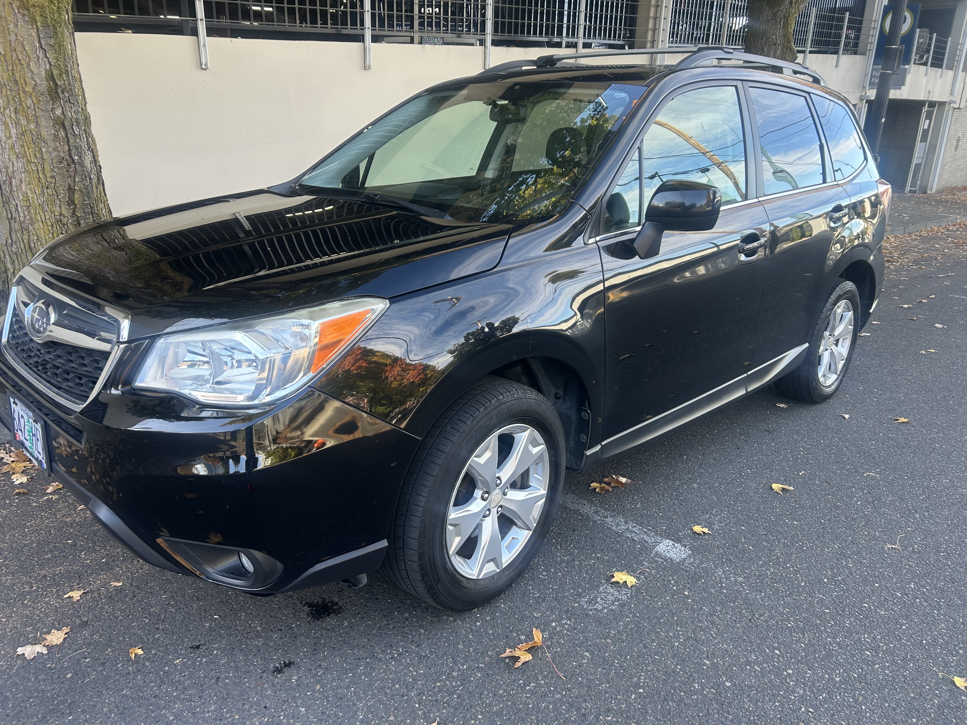Used 2015 Subaru Forester 2.5i Limited w/ Popular Package #1 AWD/4WD image 2