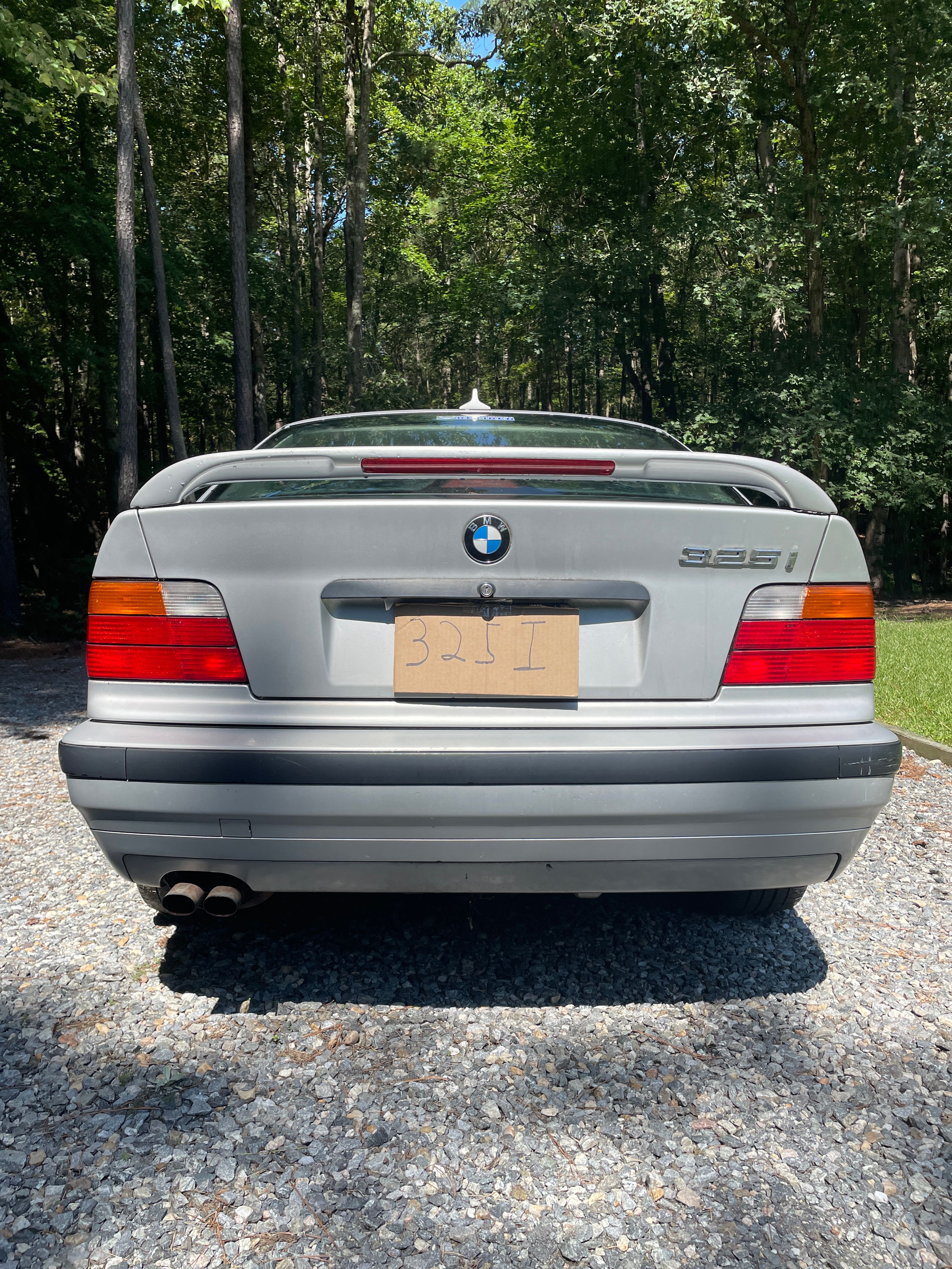 Used 1993 BMW 325i Sedan RWD image 2