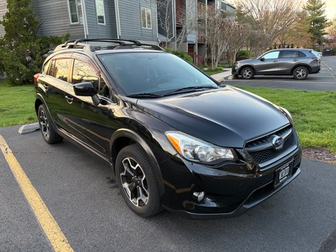 Used 2015 Subaru Crosstrek 2.0i Premium w/ Moonroof Package AWD/4WD image 1