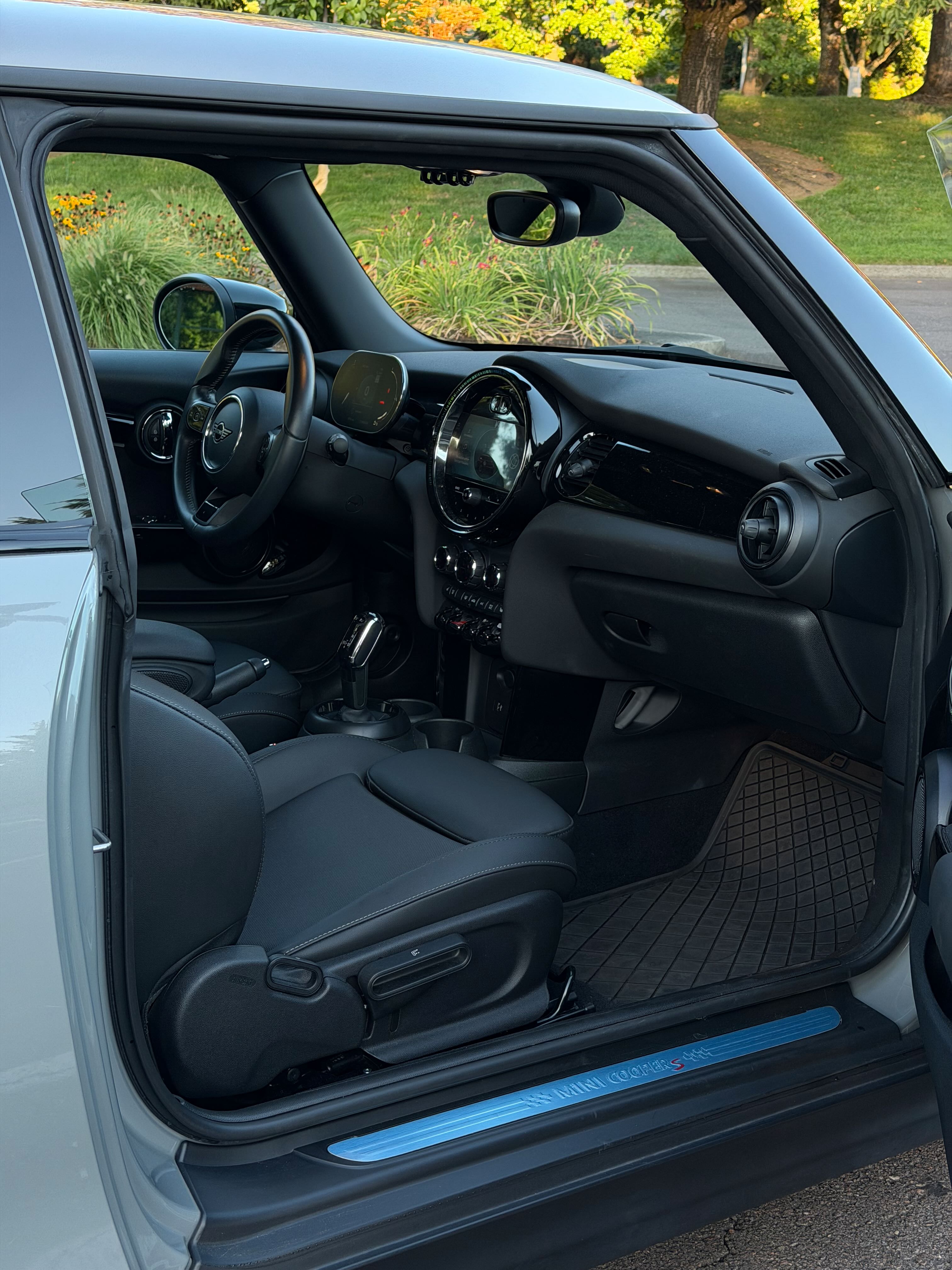 Used 2023 MINI Cooper S FWD image 14