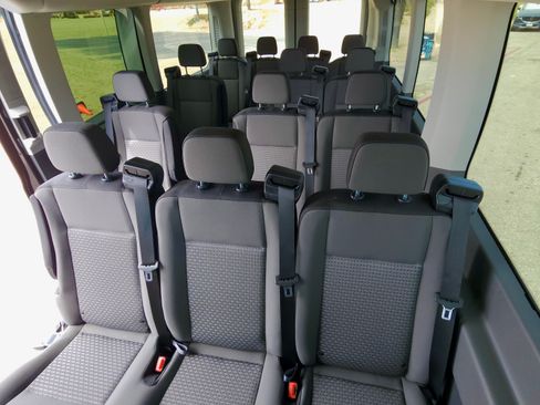 Used 2024 Ford Transit 350 XLT image 11