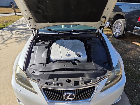 Used 2012 Lexus IS 350 image 21