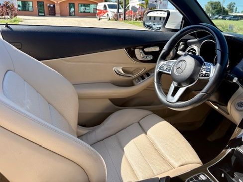 Used 2020 Mercedes-Benz C 300 Cabriolet image 6