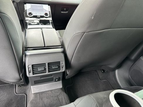 Used 2019 Land Rover Range Rover Velar image 14