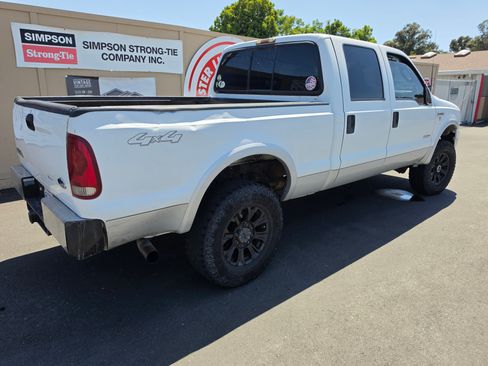 Used 2006 Ford F250 Lariat AWD/4WD image 8