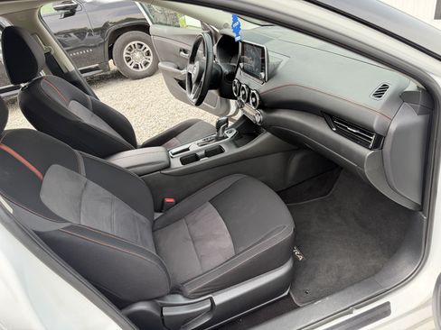 Used 2023 Nissan Sentra SR w/ Midnight Edition Package FWD image 10
