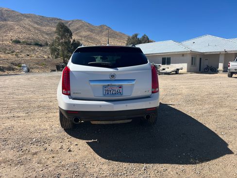 Used 2014 Cadillac SRX Luxury image 8