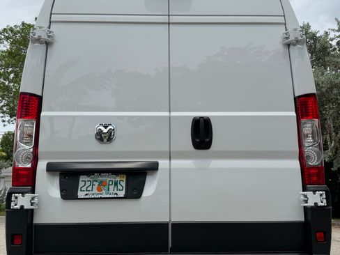Used 2023 RAM ProMaster 2500 w/ Interior LED Lighting Group FWD image 20