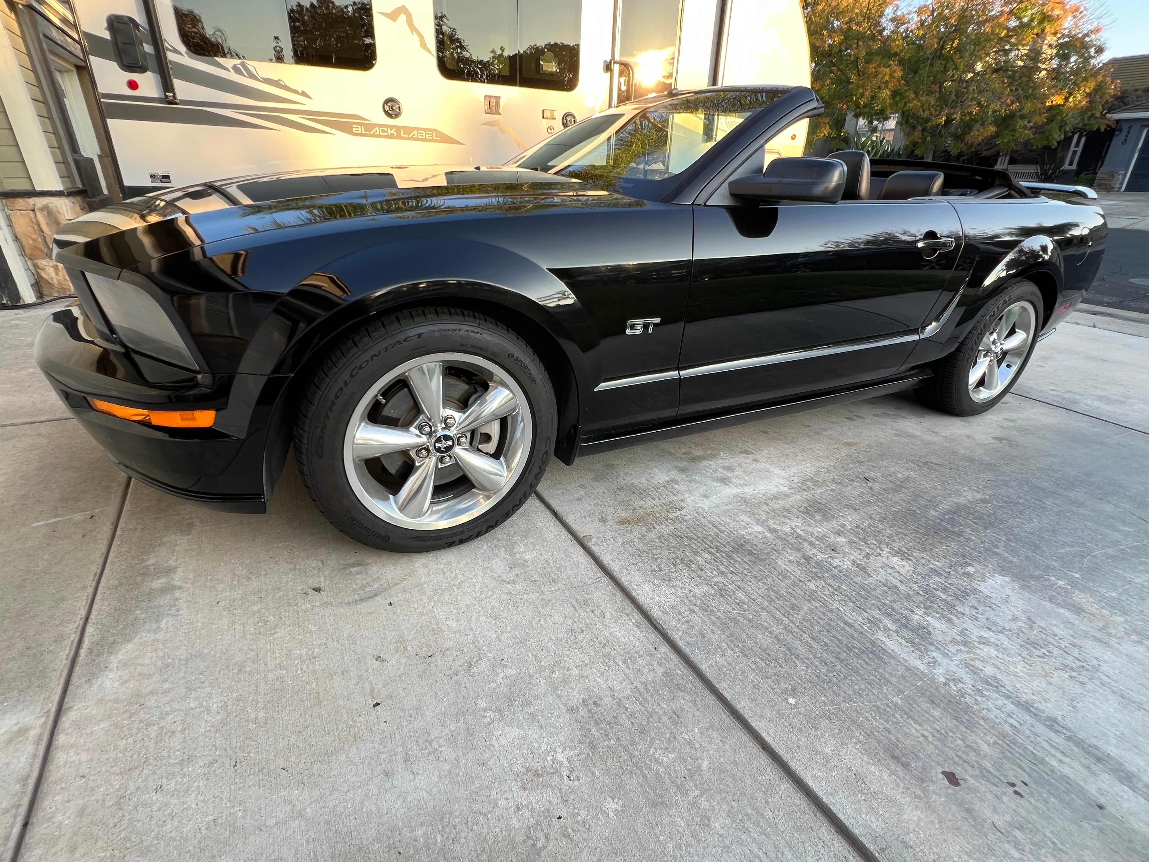 Used 2006 Ford Mustang GT Premium RWD image 4