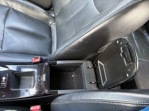 Used 2013 Nissan Leaf SL image 29