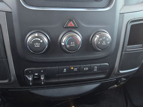 Used 2018 RAM 3500 Tradesman w/ Popular Equipment Group image 16