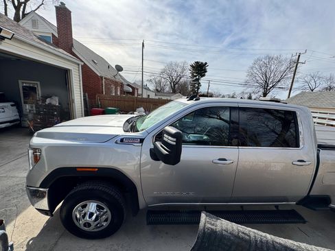 Used 2021 GMC Sierra 3500 SLE w/ SLE Value Package image 13