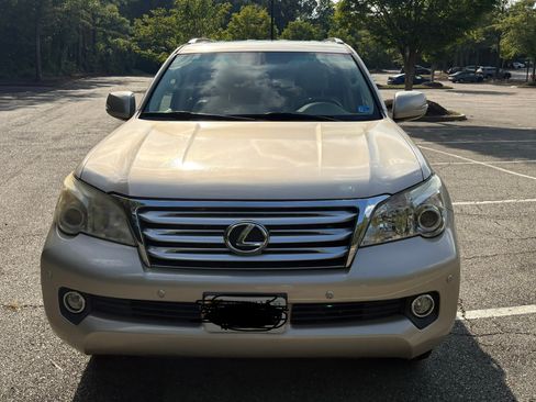Used 2013 Lexus GX 460 w/ Comfort Plus Pkg AWD/4WD image 4