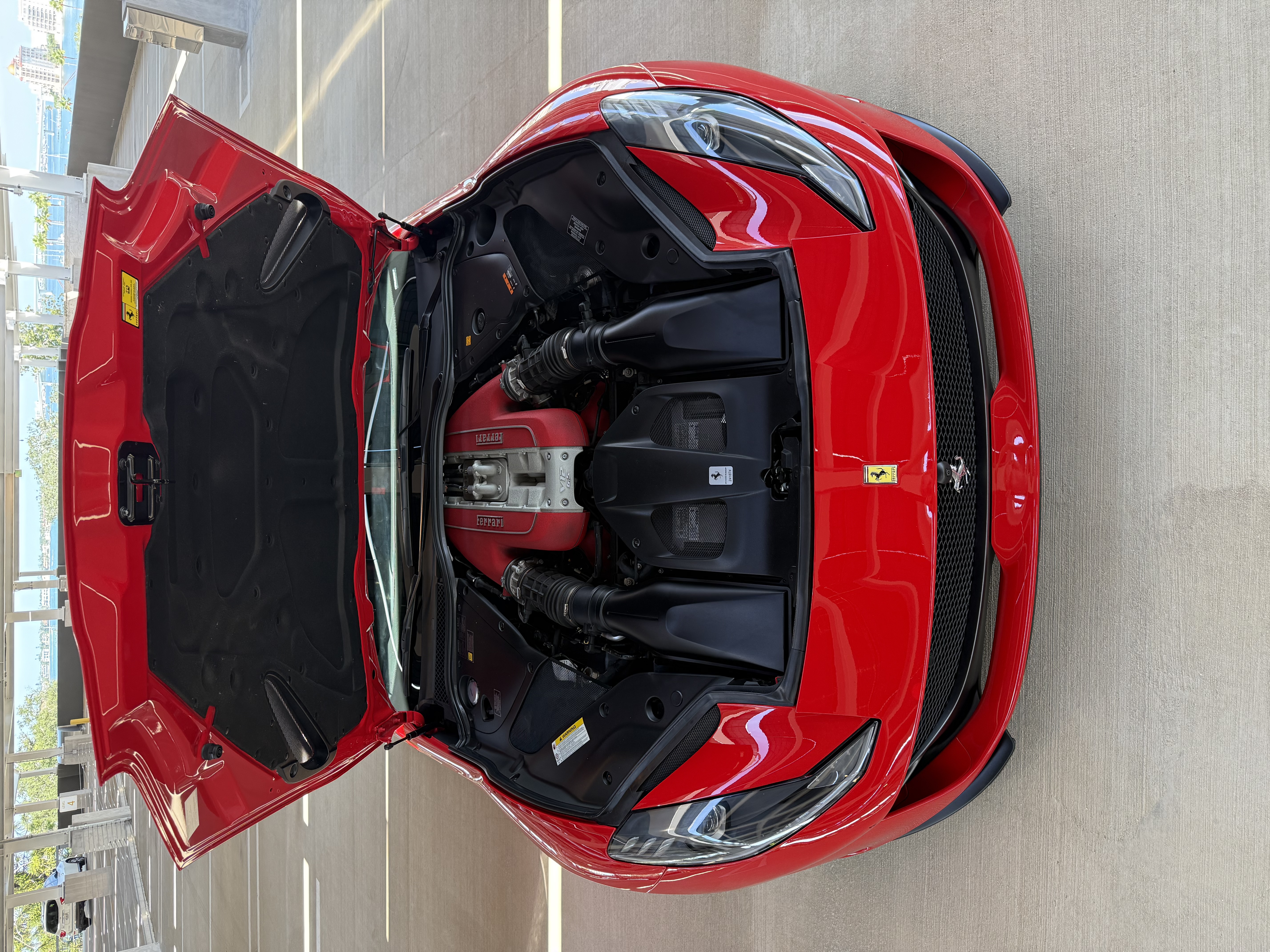 Used 2019 Ferrari 812 Superfast RWD image 25