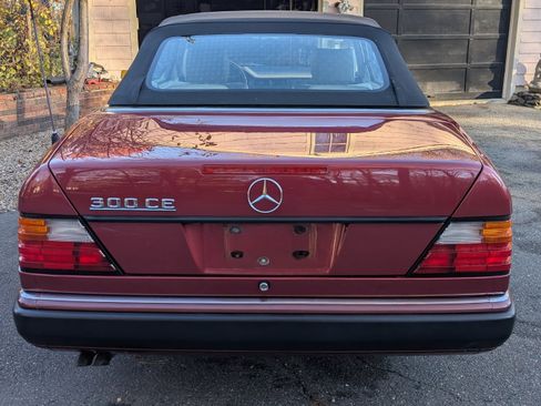 Used 1993 Mercedes-Benz 300 CE Convertible image 26