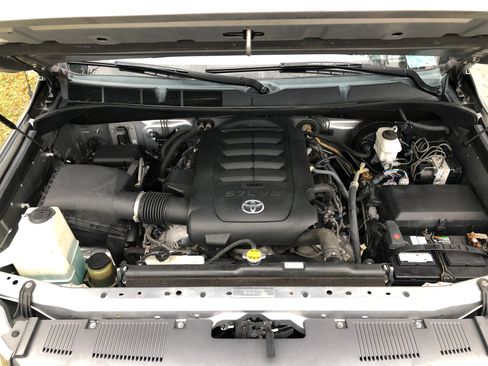 Used 2014 Toyota Tundra SR5 image 11