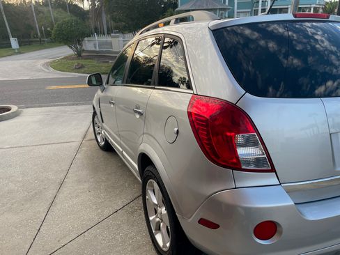 Used 2014 Chevrolet Captiva Sport LT w/ Convenience Package image 4