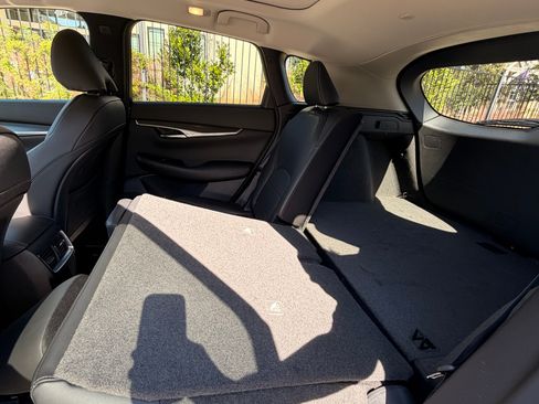 Used 2024 INFINITI QX50 Luxe image 10