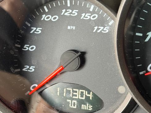 Used 2006 Porsche Boxster Cabriolet 2D image 5