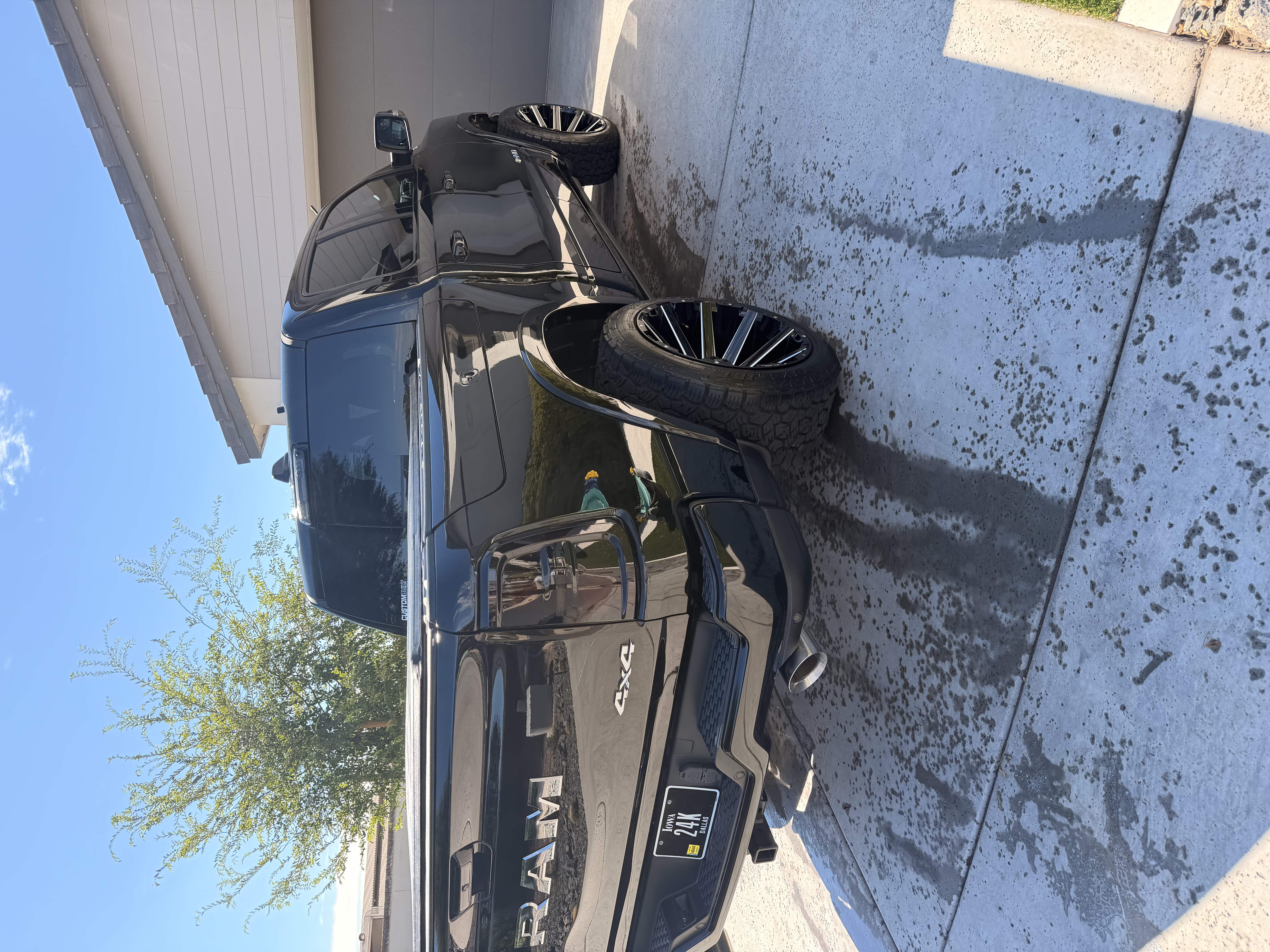 Used 2025 RAM 1500 Limited w/ Trailer Tow Group AWD/4WD image 21