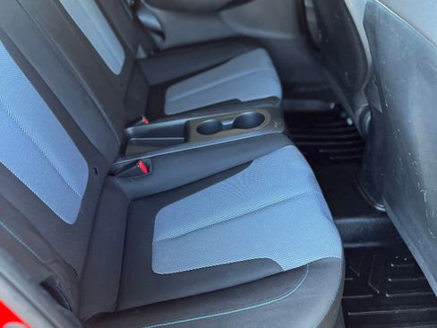 Used 2019 Hyundai Veloster 2.0 image 10