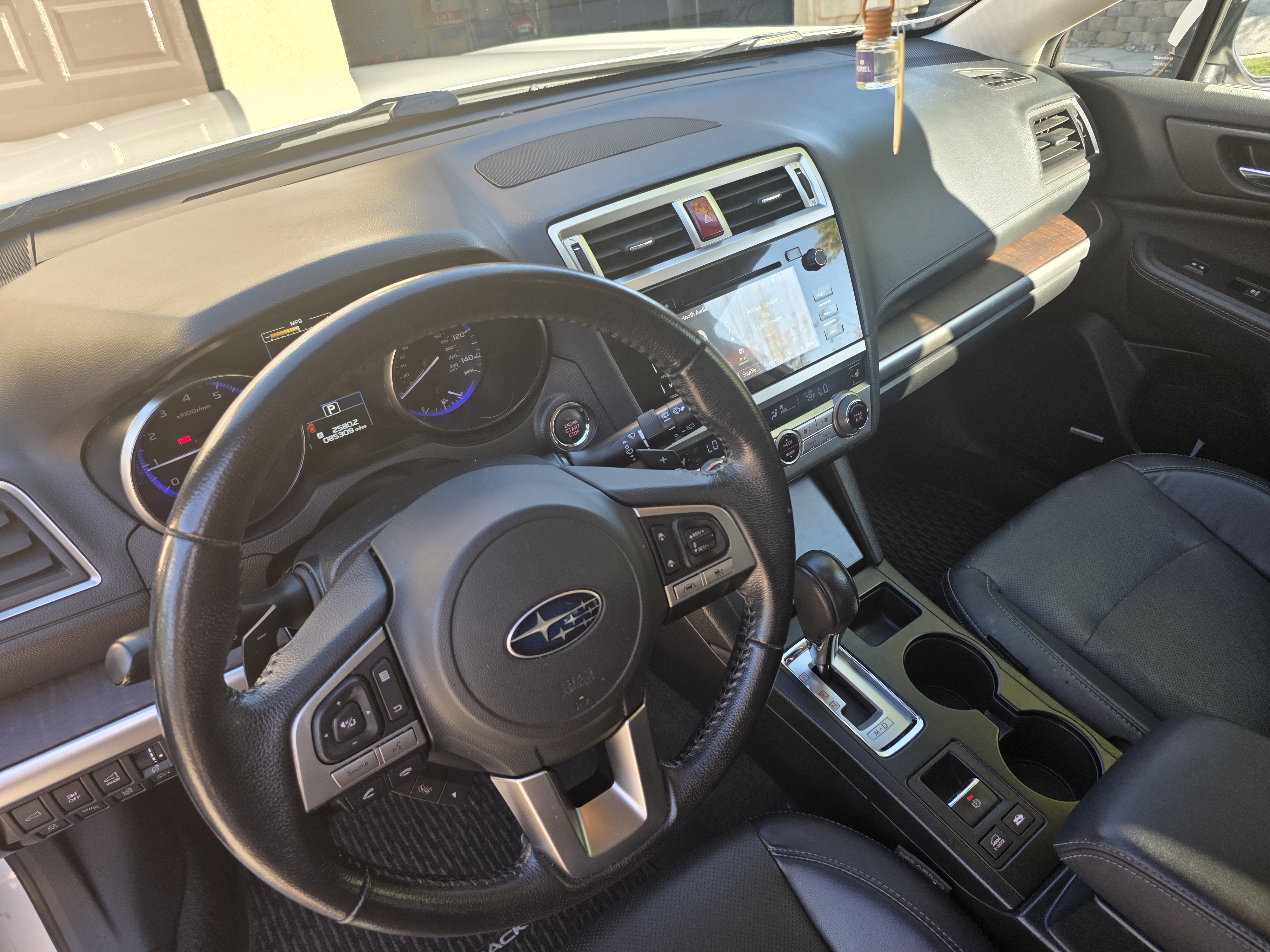 Used 2017 Subaru Outback 2.5i Limited AWD/4WD image 12