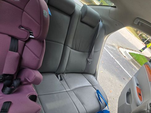 Used 2007 Toyota Avalon XLS image 16