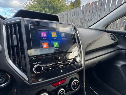 Used 2018 Subaru Crosstrek 2.0i Premium image 6