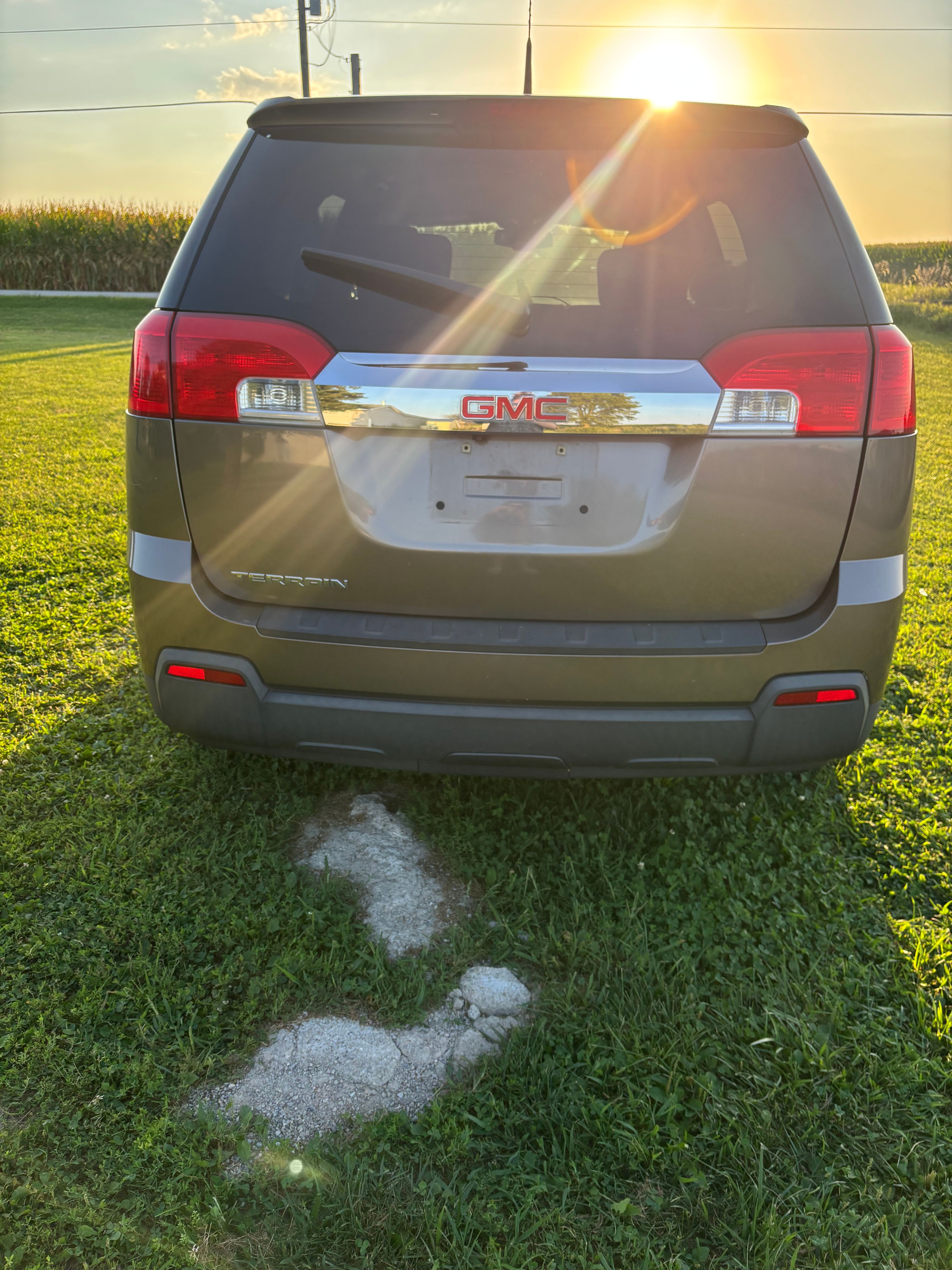 Used 2012 GMC Terrain SLE w/ LPO, Chrome Package FWD image 5