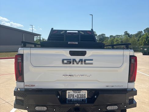 Used 2026 GMC Sierra 3500 Denali Ultimate AWD/4WD image 5