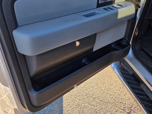 Used 2012 Ford F150 XLT w/ XLT Chrome Pkg image 10