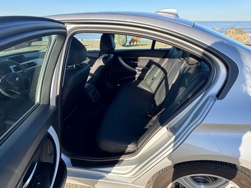 Used 2014 BMW 320i 320i Sedan 4D image 11