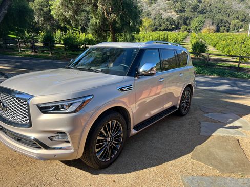 Used 2022 INFINITI QX80 Sensory image 4