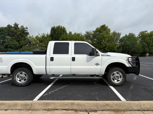 Used 2016 Ford F250 XLT AWD/4WD image 4