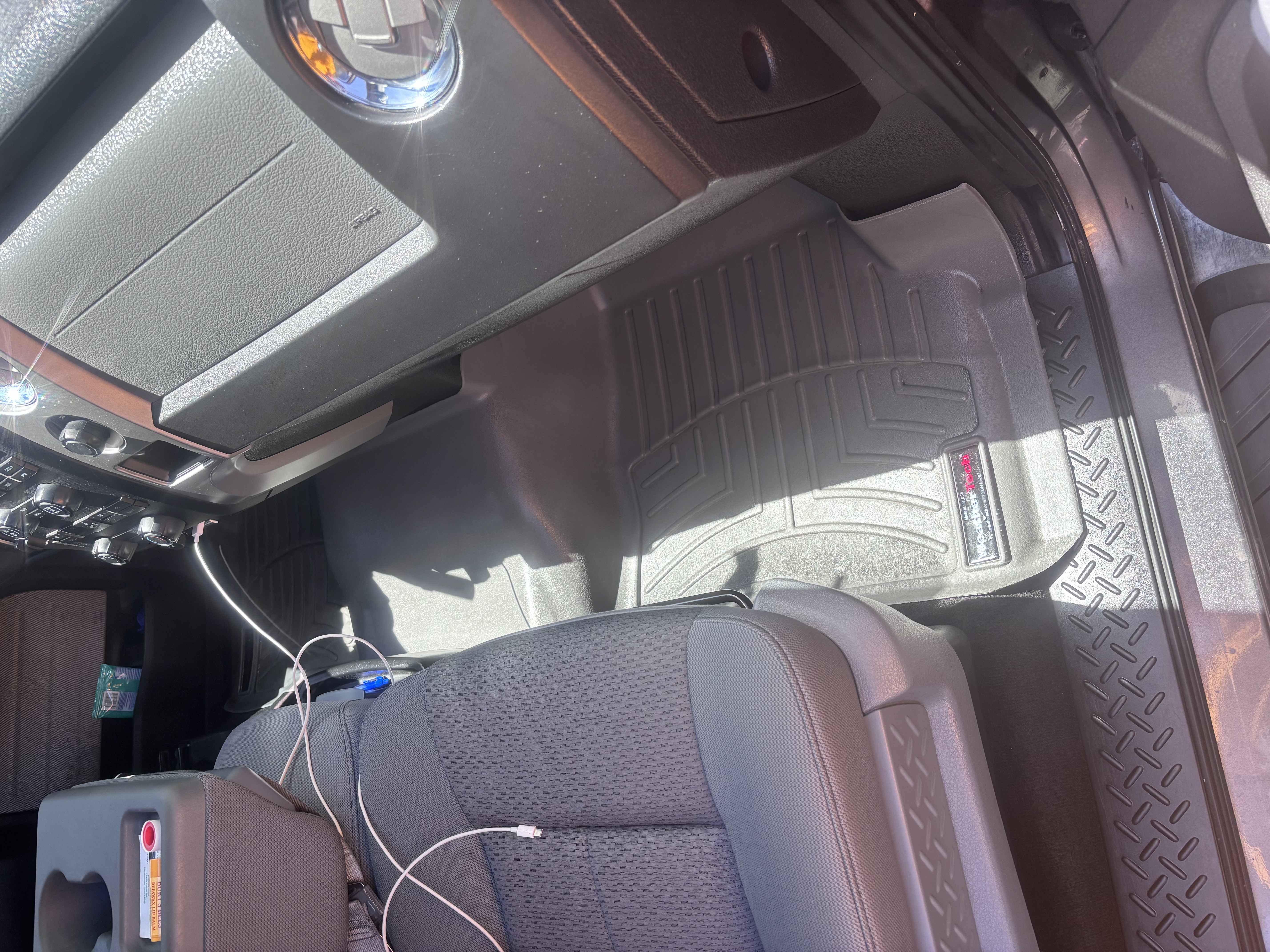 Used 2012 Ford F150 XLT w/ XLT Chrome Pkg AWD/4WD image 14