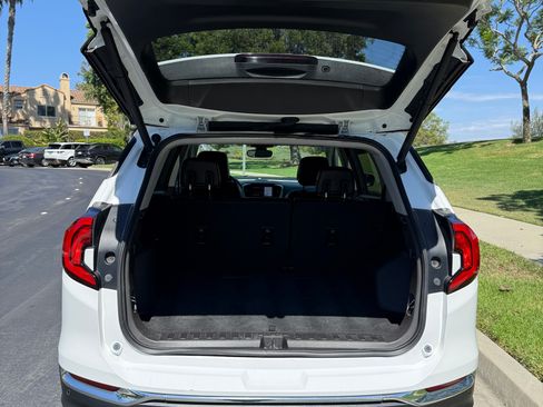 Used 2018 GMC Terrain SLT w/ Preferred Package FWD image 23