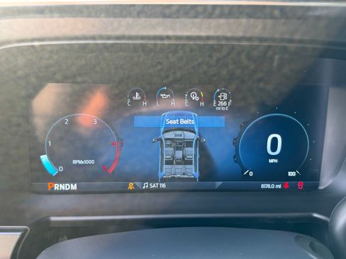 Used 2023 Ford F350 Platinum image 9