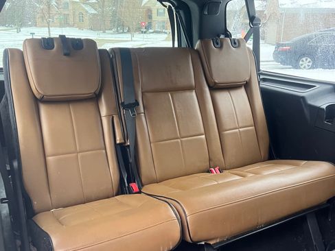 Used 2012 Lincoln Navigator L 4WD image 6