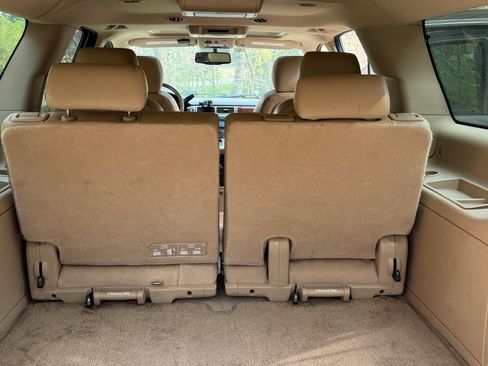 Used 2014 Chevrolet Suburban LT w/ Luxury Package image 12