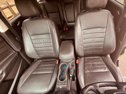 Used 2016 Ford Escape Titanium image 12