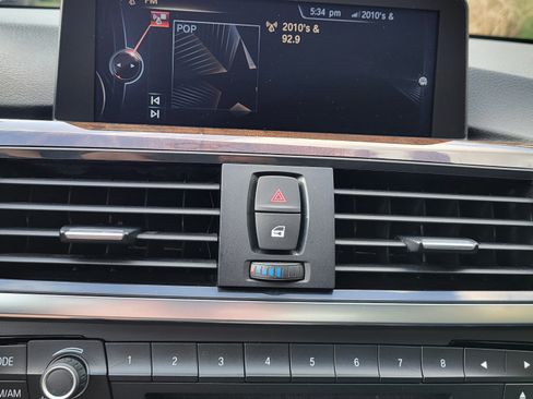 Used 2015 BMW 428i Gran Coupe xDrive image 28