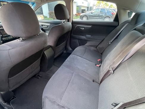 Used 2015 Nissan Altima 2.5 S w/ Power Driver Seat Package image 9