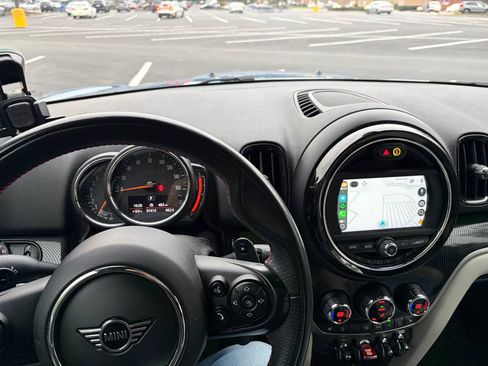 Used 2020 MINI Cooper Countryman S w/ Signature Upholstery Package image 11